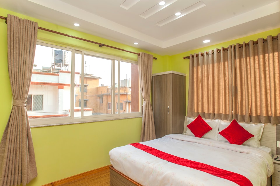 OYO 370 Hotel Devdaha & Restaurant, Sundhara Kathmandu, Kathmandu