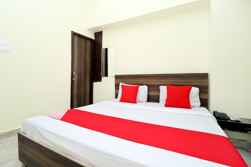 OYO 38404 Arora Classic Guest House, Golden Temple Road Amritsar, Amritsar