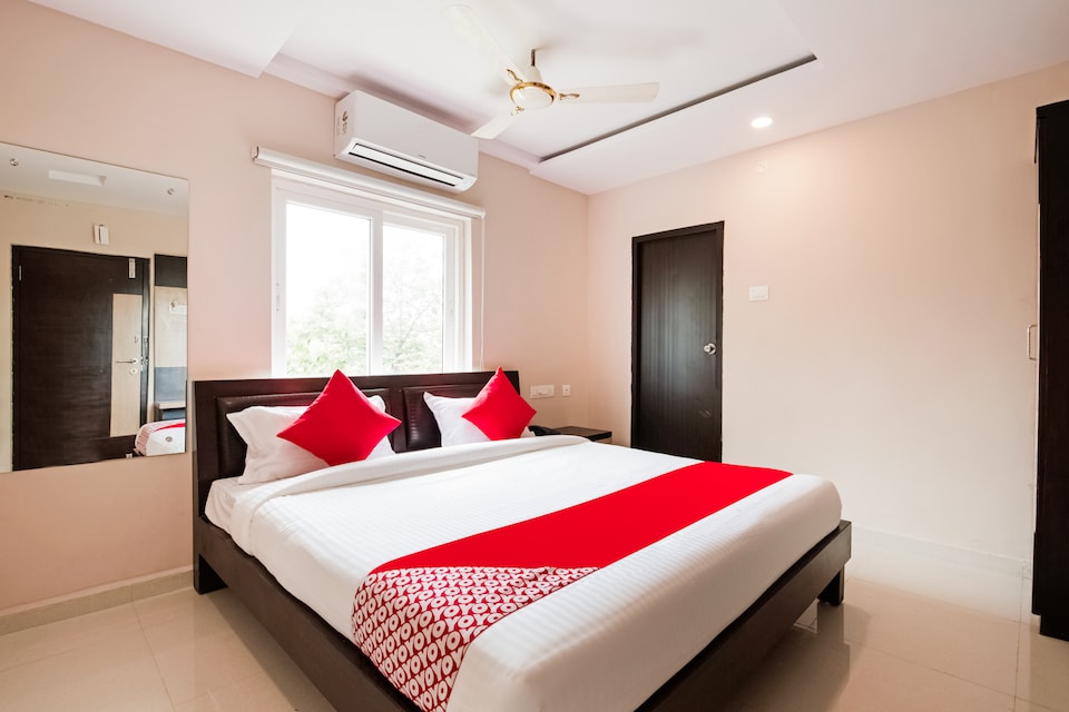 OYO 38411 Sun View Hotel, MG Road Vijayawada, Vijayawada