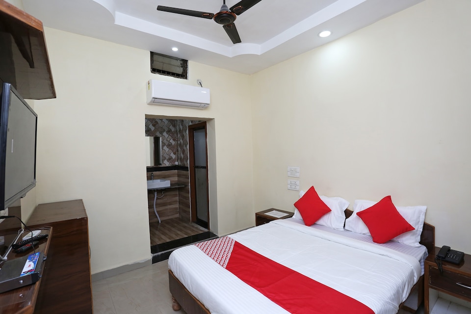 OYO 38416 Prince Guest House, Transport Nagar, Raipur