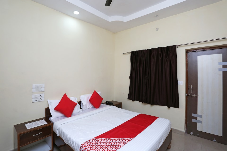 OYO 38416 Prince Guest House, Transport Nagar, Raipur