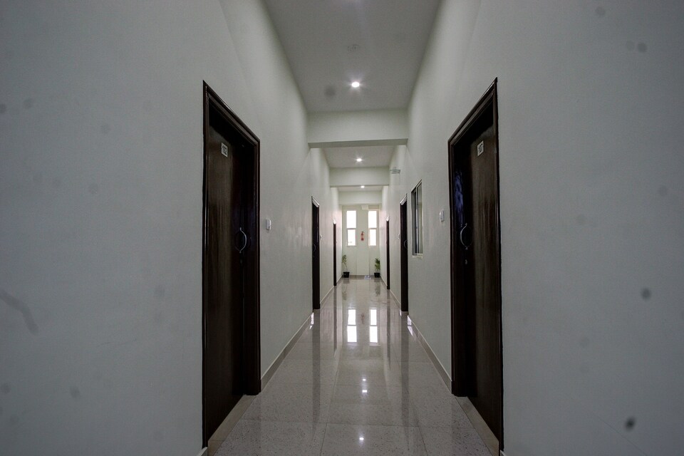 OYO 38420 Kanthraju Lodge & Restaurant, Tumkur Road, Bangalore