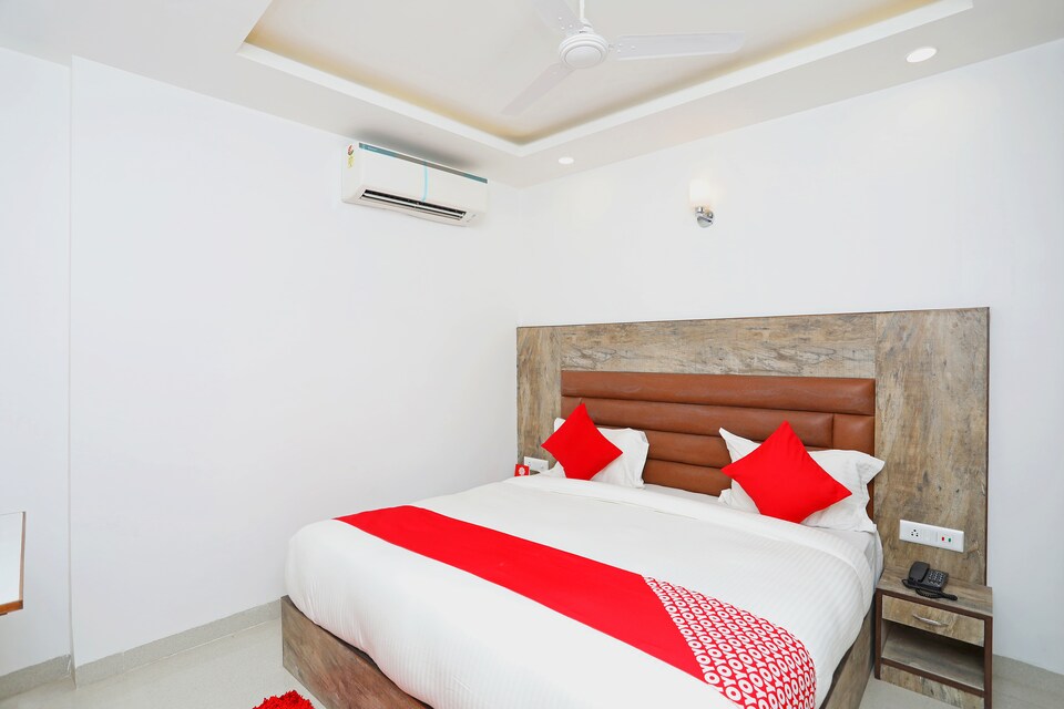 OYO 38425 Gracious, Airport Delhi, Delhi Transit