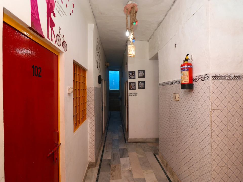 SPOT ON 38429 Hotel Namastey, Shilpgram, Agra