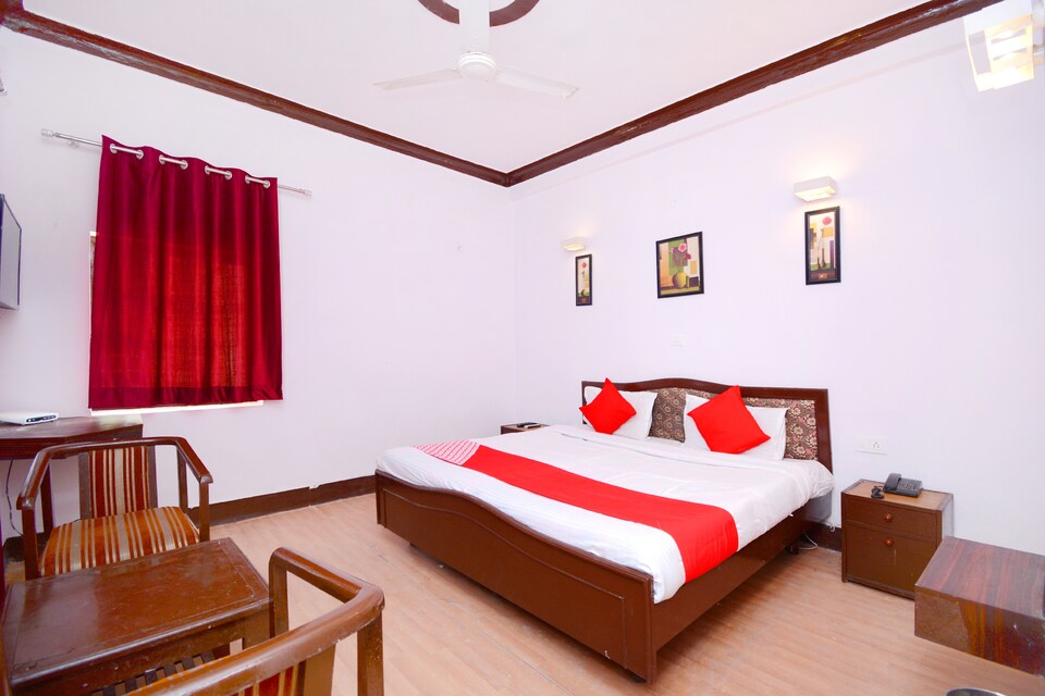 OYO 38524 Golden Heaven, Picture palace Mussoorie, मसूरी