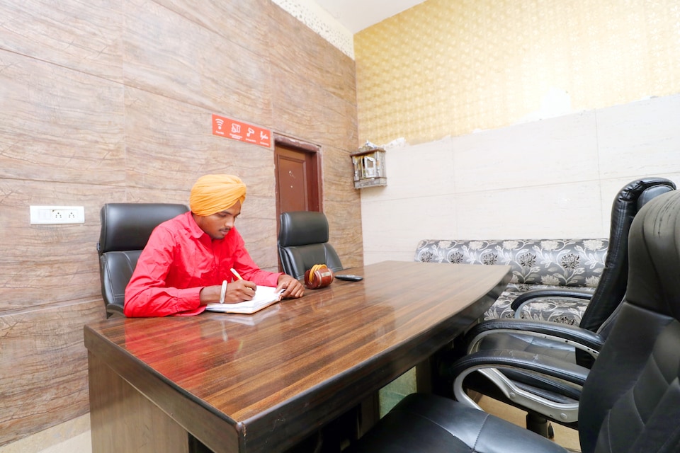 OYO 38557 The Wedding Point, Samana, Samana