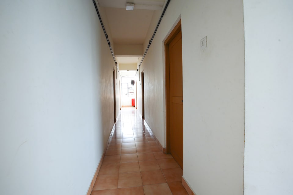 OYO Delma Residency, Calicut Railway Station, Calicut