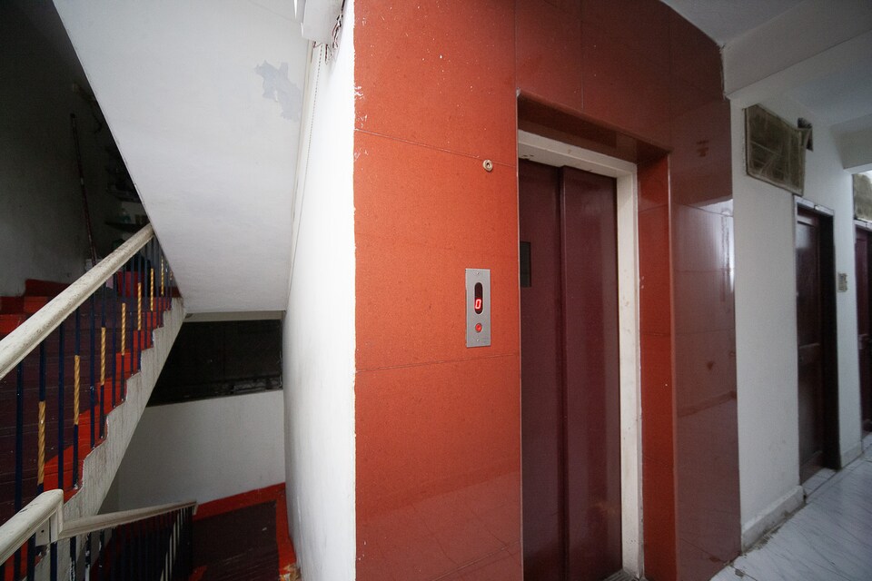 SPOT ON 38565 Hotel Surya Thiruvengadam St, Mount Road, Chennai