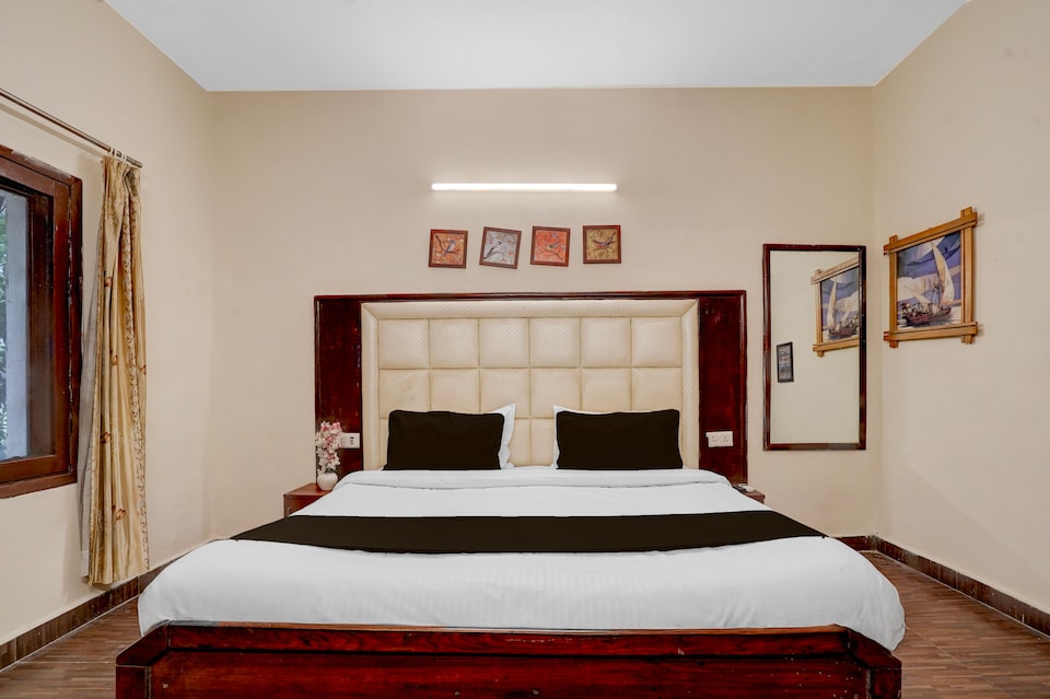 Hotel O Ashtley Hall Dehradun Formerly Daichi, Rajpur Road Dehradun, Dehradun