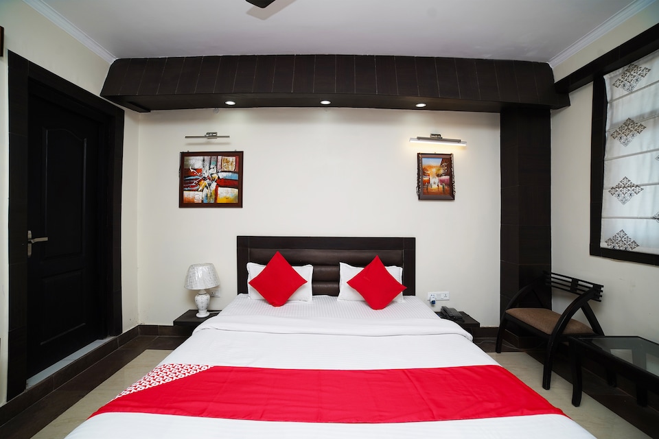 OYO 38584 Firs Nook, Ranikhet City, Ranikhet