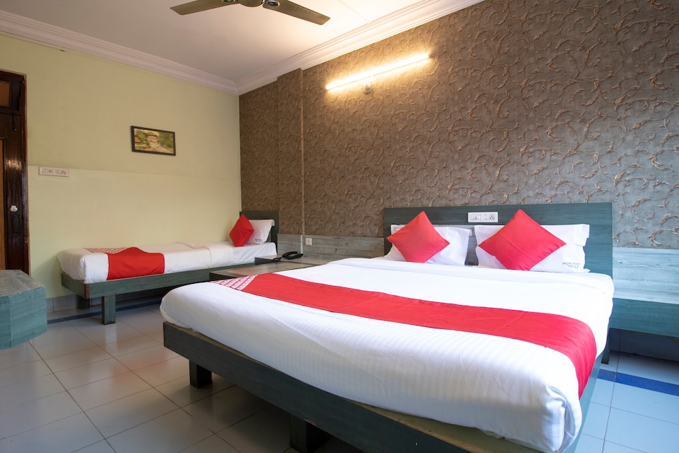 OYO 38585 Cozy Hotel Anand, Kolhapur, Kolhapur
