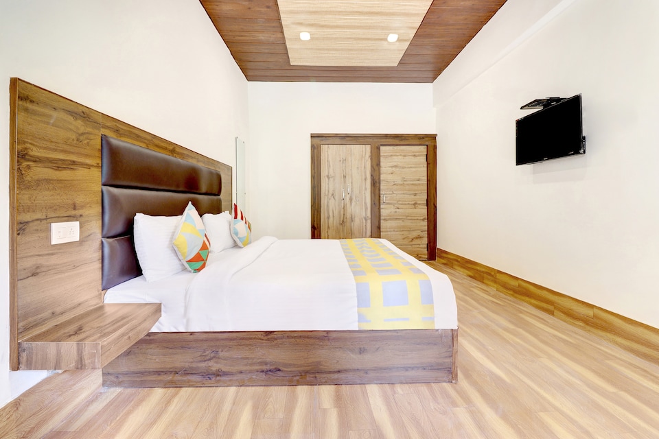 OYO Home 38588 Woodland Mall Road, Mall Road Nainital, Nainital