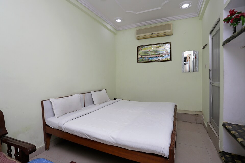 SPOT ON 38590 Hotel Rama Palace, Hardoi, Hardoi
