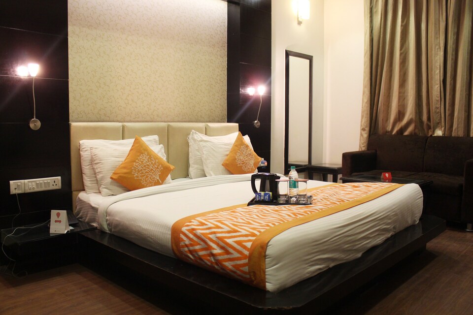 OYO 3696 Hotel Anand Castle, ISBT Kashipur, Kashipur