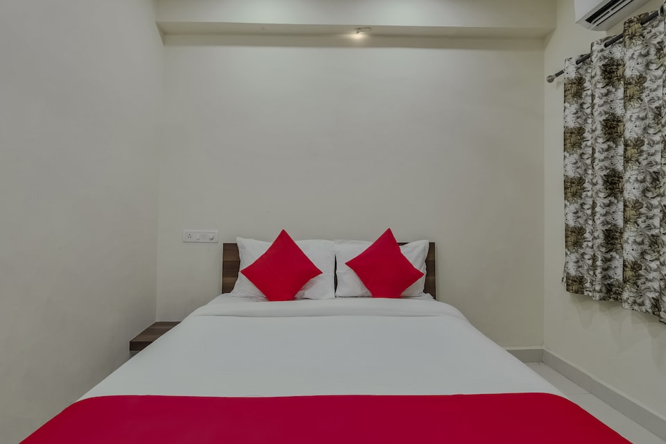 OYO 38622 Neema Residency, Anantapur, अनंतपुर