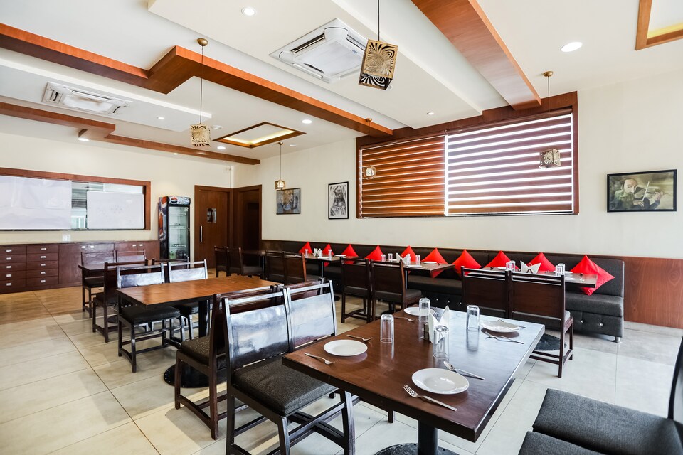 OYO 38633 Sundaram, City Centre, Gwalior