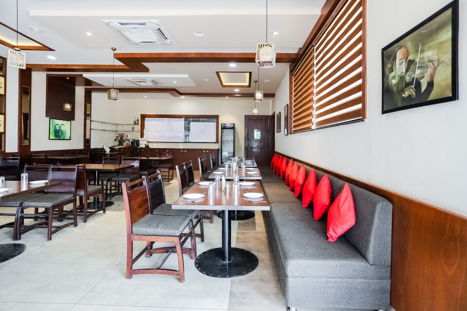 OYO 38633 Sundaram, City Centre, Gwalior