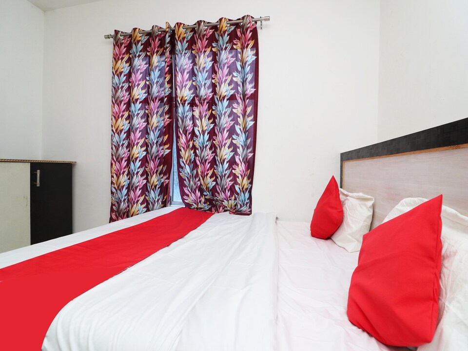 OYO Hotel Sar, Una, Una