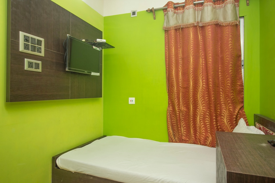 OYO 38642 Hotel Sarojini Palace, Falakata, Alipurduar