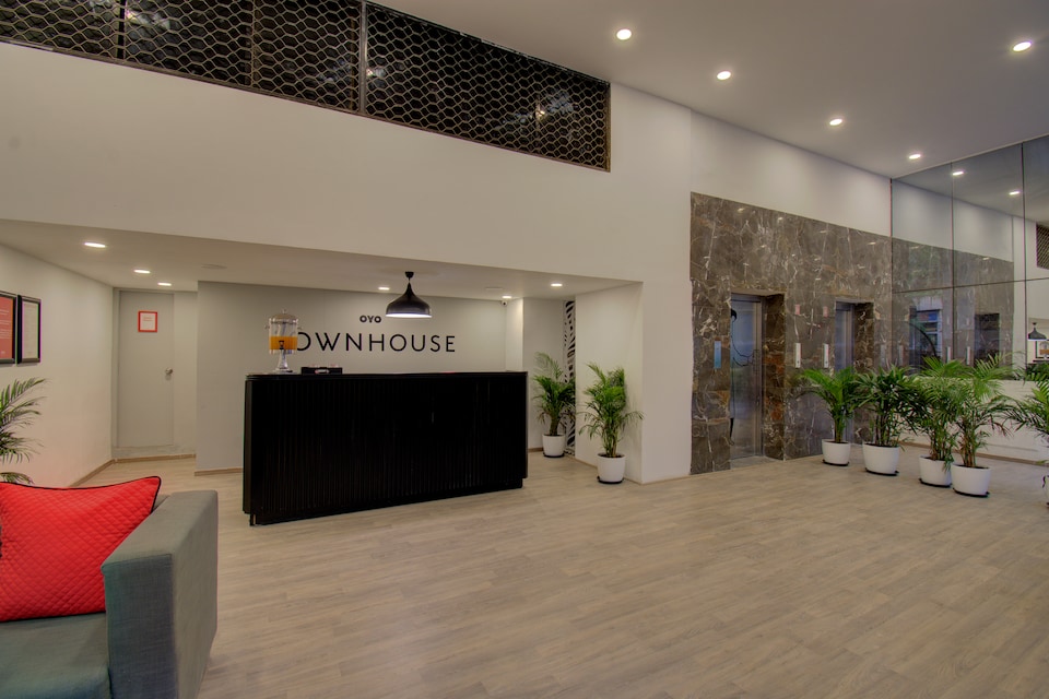 OYO Townhouse 170 Alkapuri, Alkapuri Vadodara, Vadodara