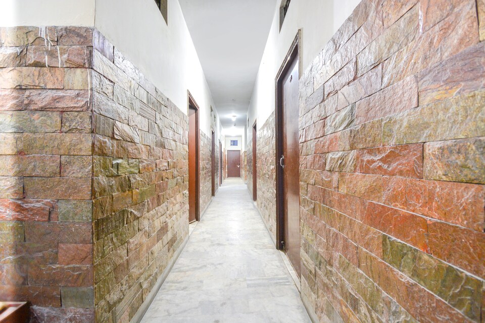 SPOT ON Hotel Diamond, City Railway Station, Jalandhar