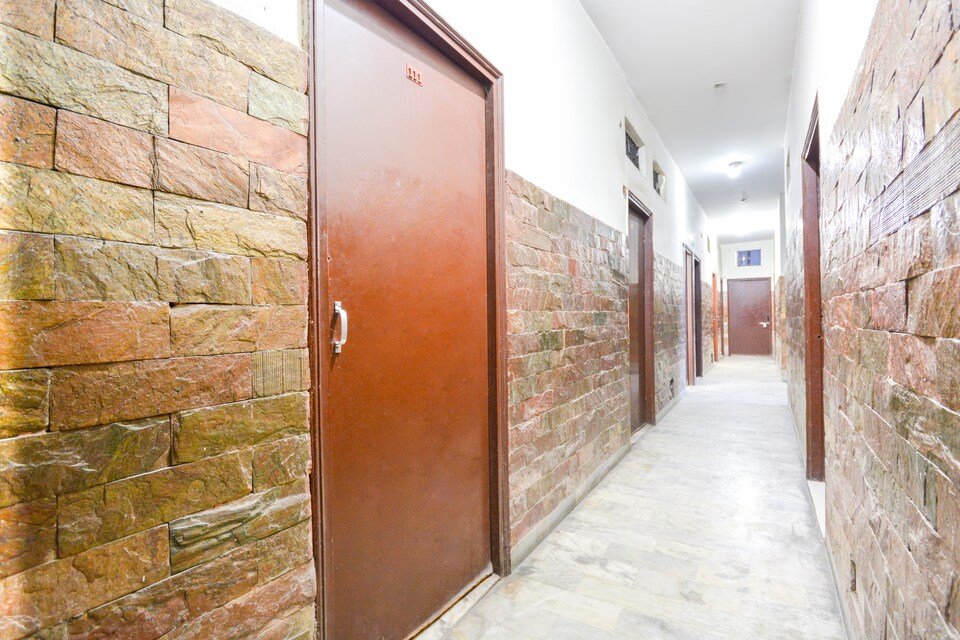 SPOT ON Hotel Diamond, City Railway Station, Jalandhar