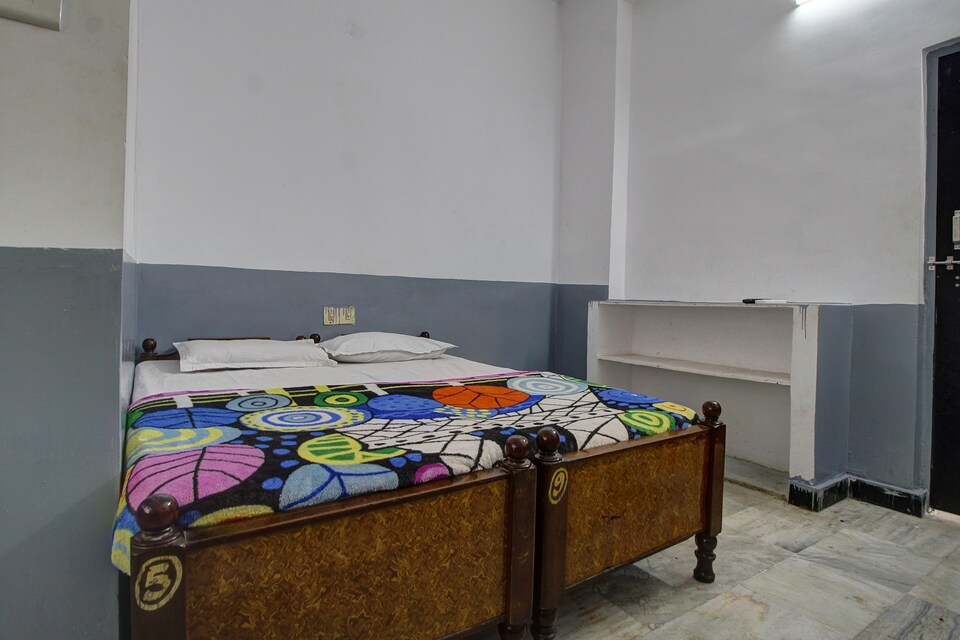 SPOT ON 38679 Sneha Grand Hotel, Nakkalagutta Hanamkonda Warangal, Warangal