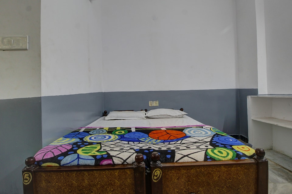 SPOT ON 38679 Sneha Grand Hotel, Nakkalagutta Hanamkonda Warangal, Warangal