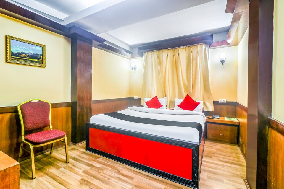 Capital O 38692 Hotel Gajraj, MG Marg Gangtok, Gangtok