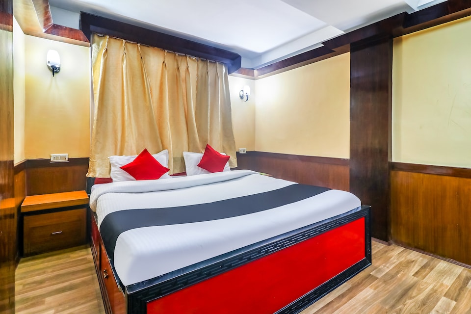 Capital O 38692 Hotel Gajraj, MG Marg Gangtok, Gangtok