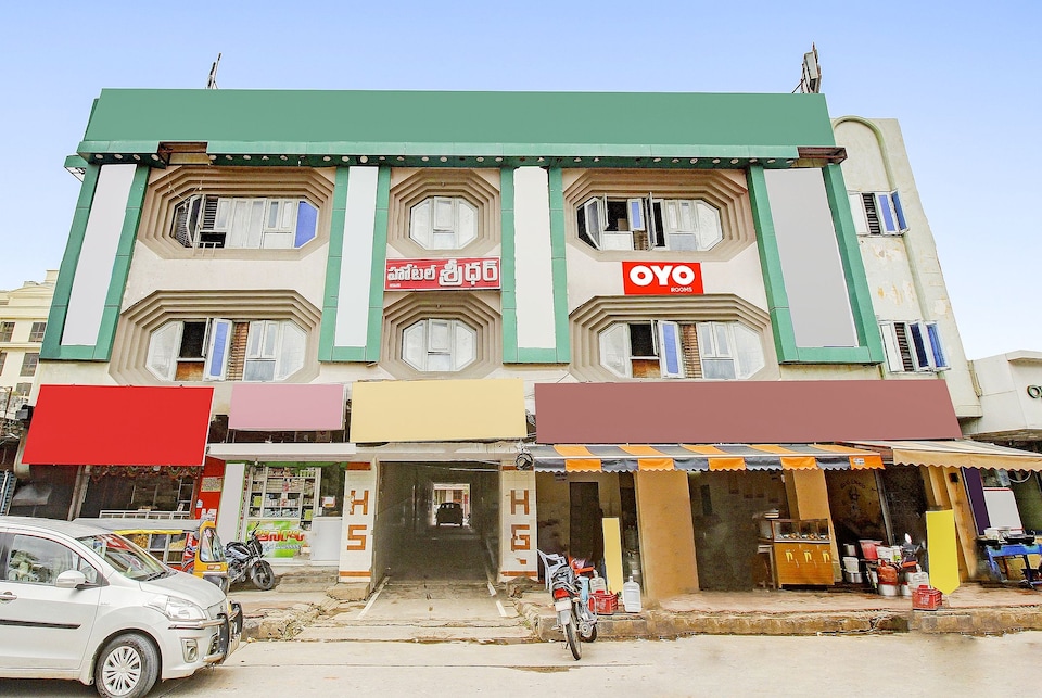 Super Hotel O Sridhar, Khammam Khammam, खम्मम