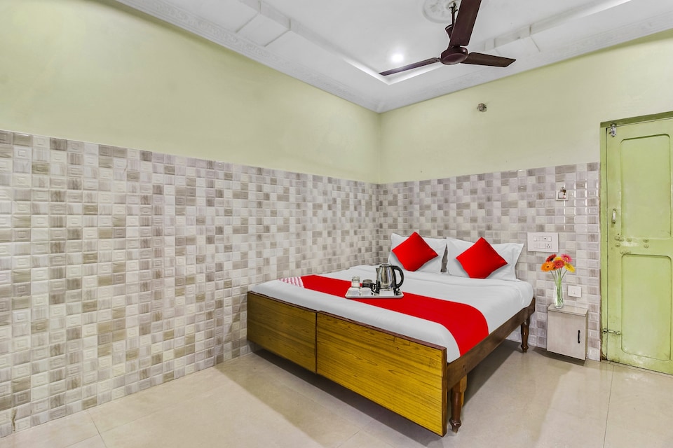 OYO 38697 hotel sridhar, Khammam Khammam, Khammam