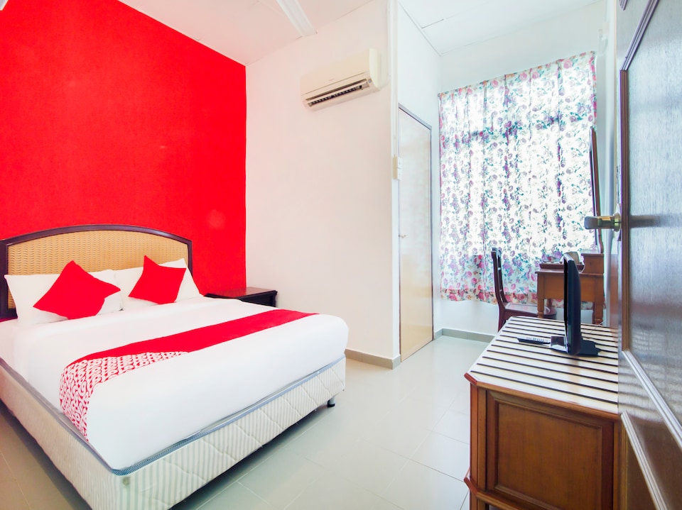 OYO 1093 Forest Paradise Inn, Batu Ferringhi, Batu Ferringhi