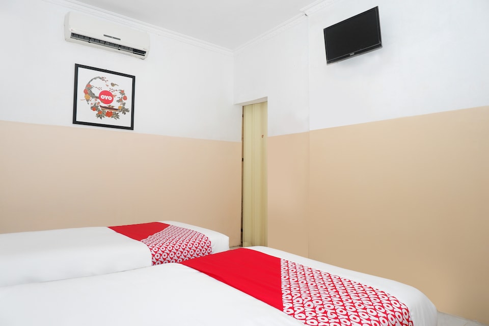 OYO 860 Rajasa Hotel, Borobudur, Magelang