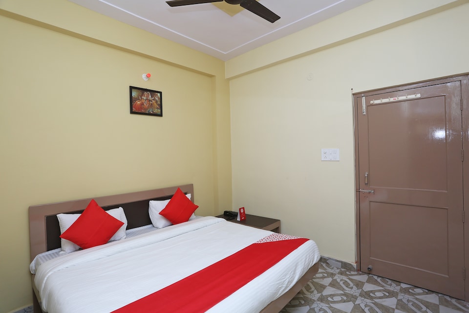 OYO 38725 Shri Bhagwan Atithi Grah, Har Ki Pauri Haridwar, Haridwar