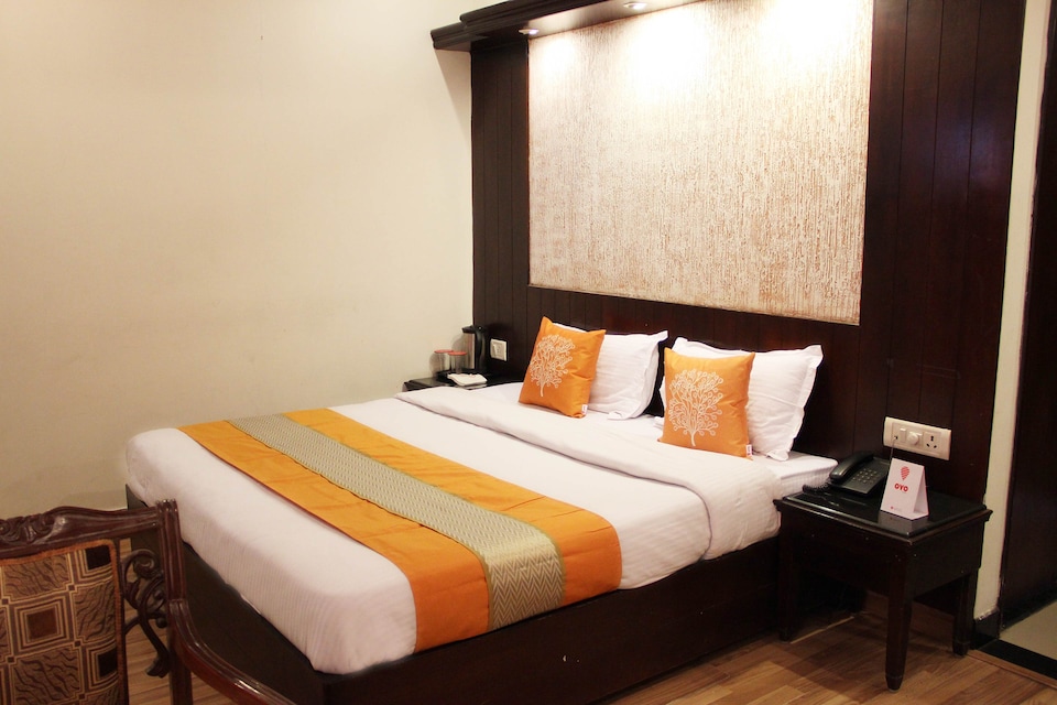 OYO Rooms 034 Mall Road Mussoorie, Mall Road Mussoorie, Mussoorie