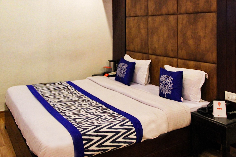 OYO Rooms 034 Mall Road Mussoorie, Mall Road Mussoorie, Mussoorie
