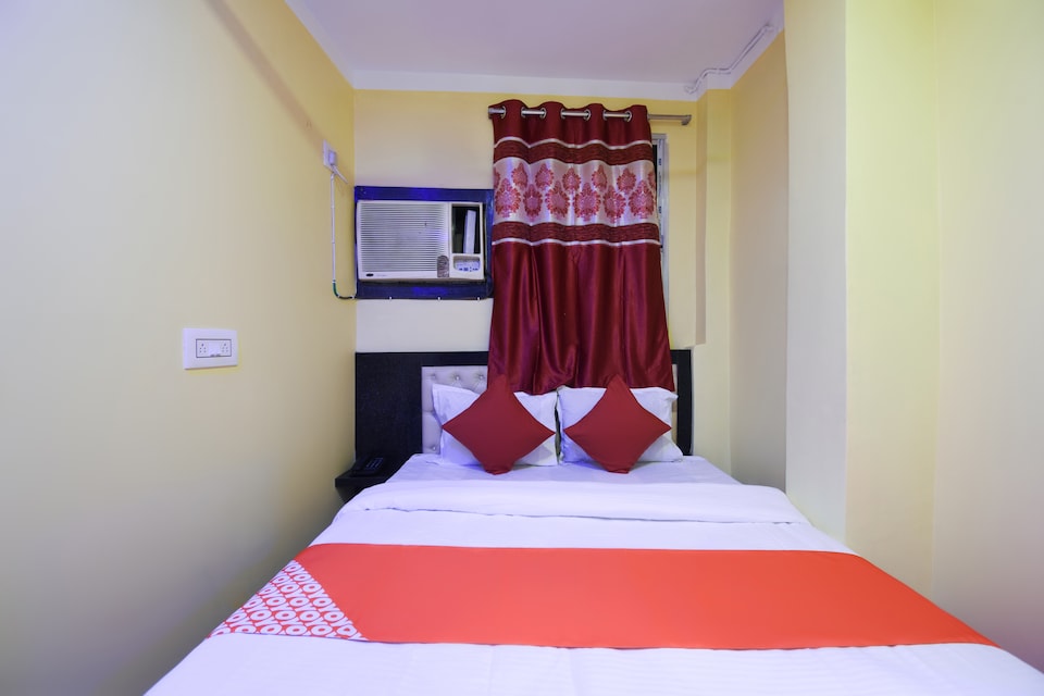 OYO 38746 Hotel Blue Star, VIP Road Kolkata, Kolkata