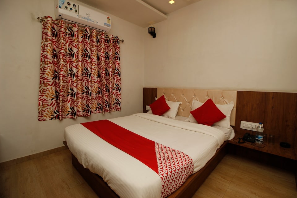 OYO 38762 Hotel Lucky Inn, Abu-Road, Mount-Abu