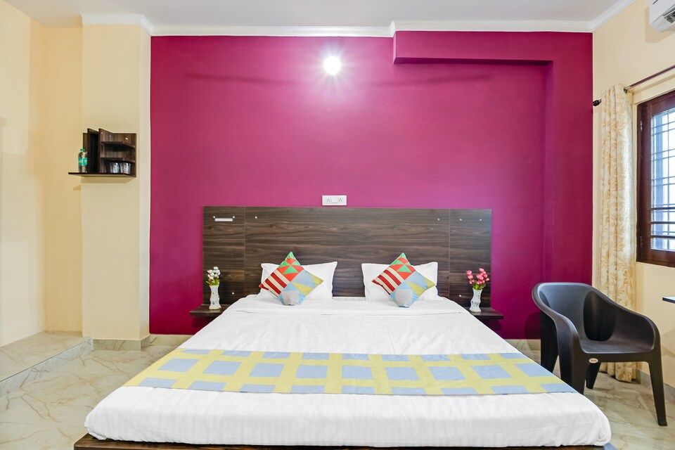 OYO Home 38767 Cozy Mount View  Stay Dehradun, Rajpur Road Dehradun, Dehradun