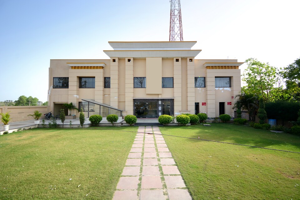 Capital O 38771 Hotel J7 International, Jalandhar, Jalandhar