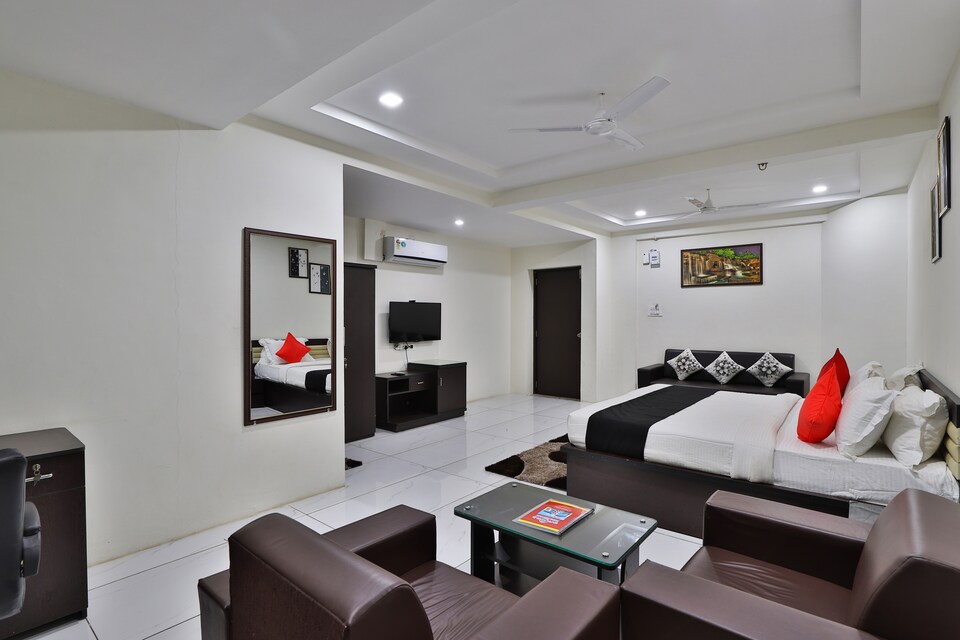 Capital O 38789 Hotel Stay Plus, Mehsana, Mehsana