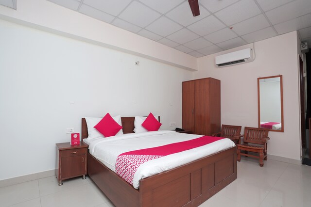 OYO Flagship 38792 Hotel Paras Tower