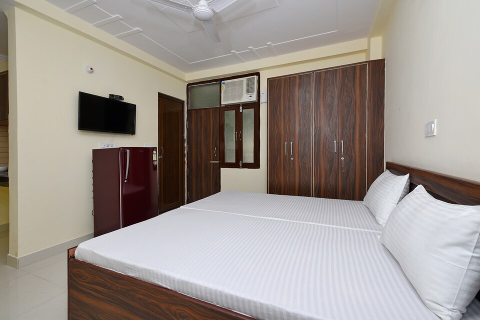 OYO LIFE GRG1426 Sector 50, Sohna Road, Gurgaon