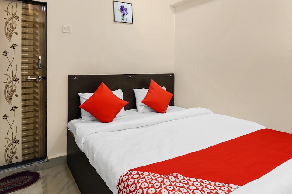 OYO 38823 Swarup Lodge, Guhagar city, Guhagar