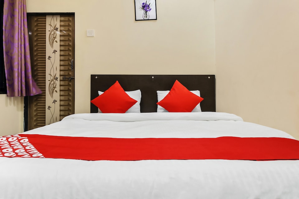 OYO 38823 Swarup Lodge, Guhagar city, Guhagar