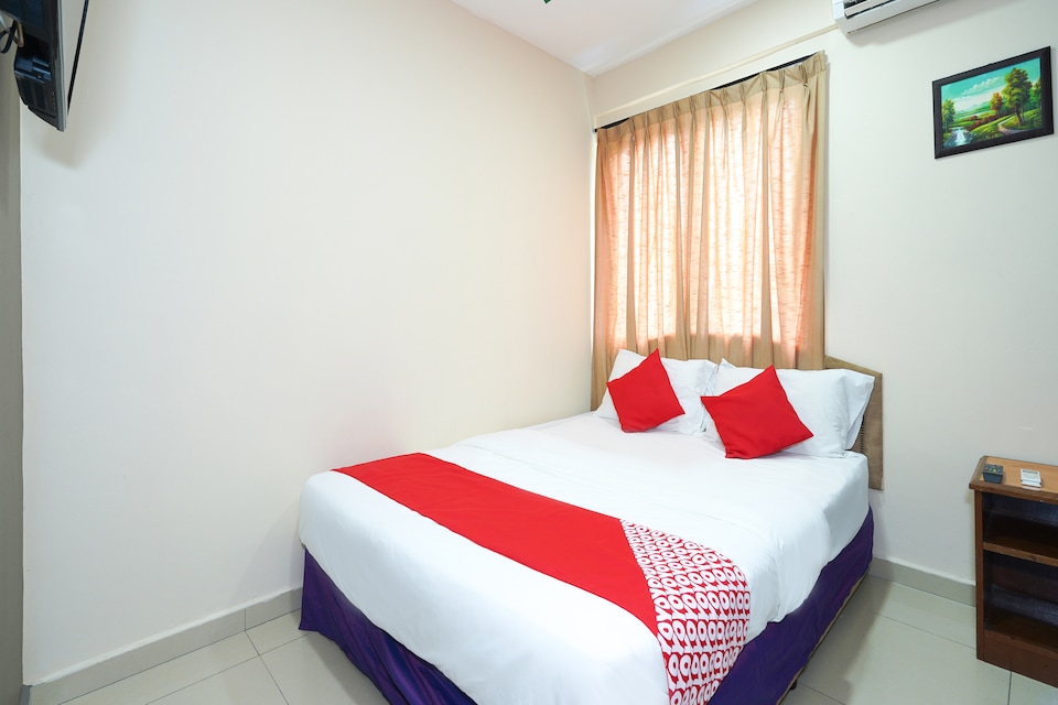 OYO 1094 Q One Hotel Dengkil, Cyber Valley, Dengkil