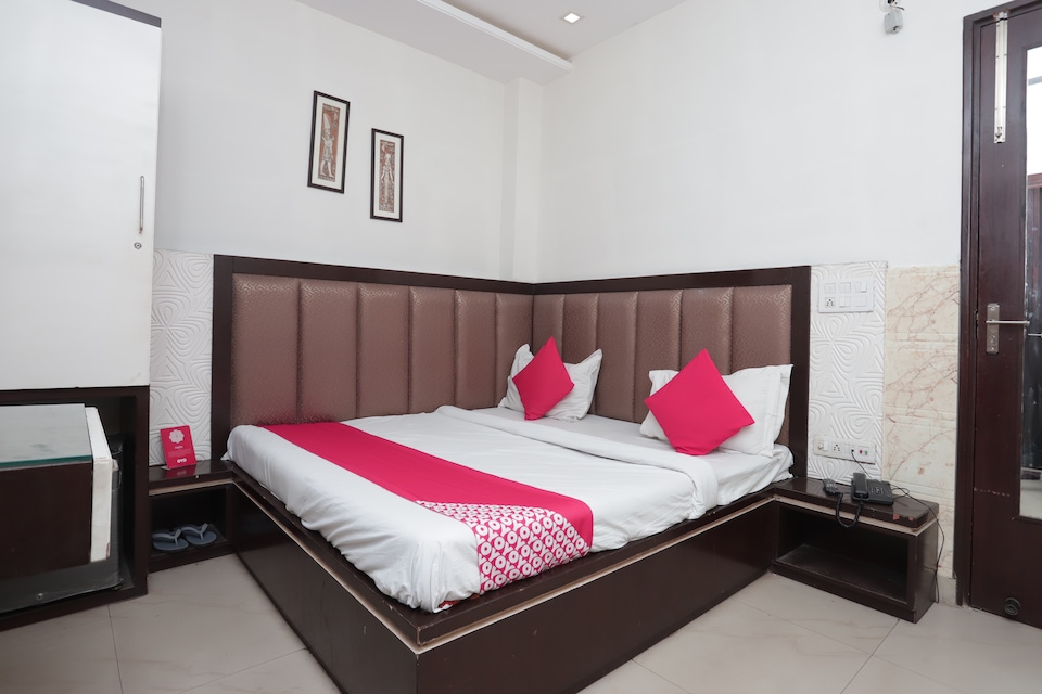 OYO 38824 Atithi Palace, Saharanpur, Saharanpur