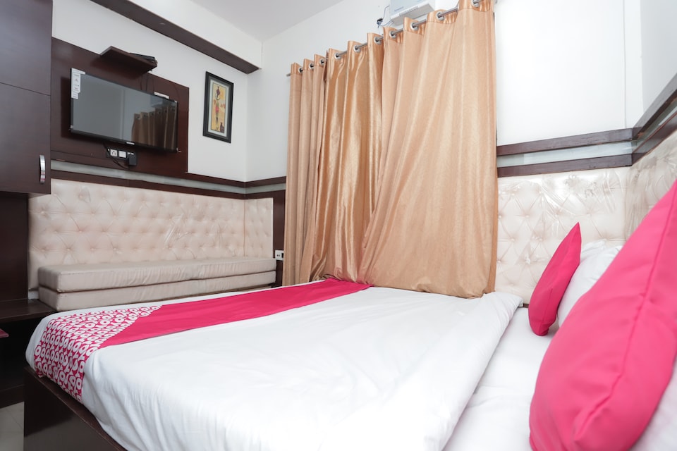 OYO 38824 Atithi Palace, Saharanpur, Saharanpur