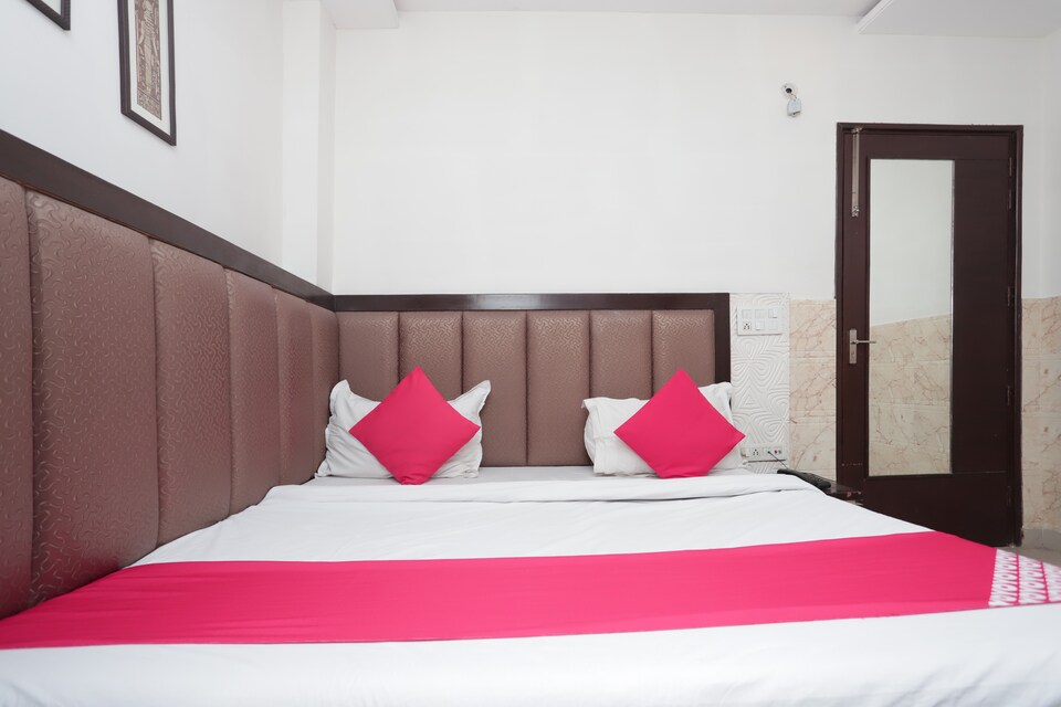 OYO 38824 Atithi Palace, Saharanpur, Saharanpur